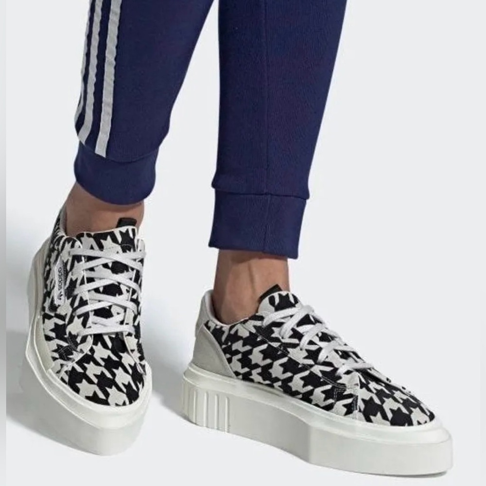 Adidas Hypersleek Houndstooth platform Sneakers